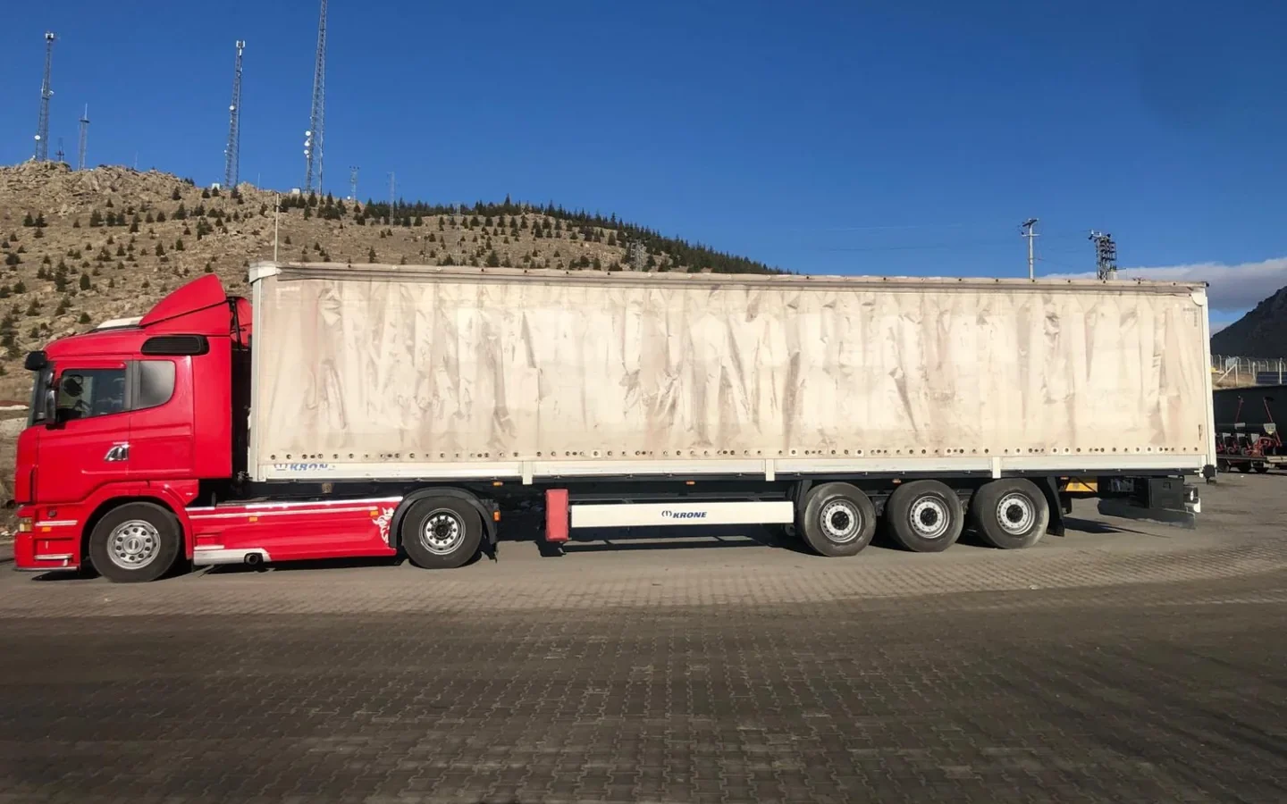 Samsun Nakliyat 55 canlı web projesinde kullanılan gerçek Scania taşıma aracı görseli